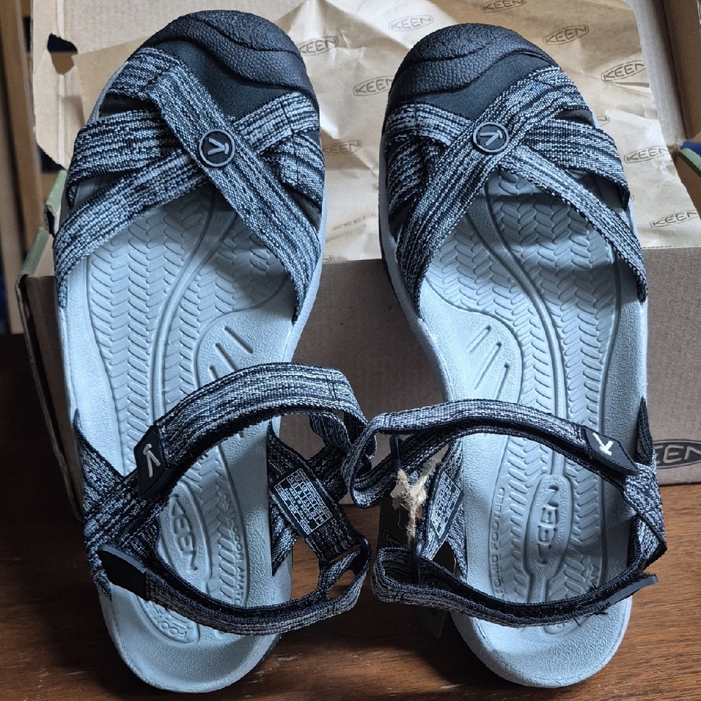 Keen Women's Bali Strap Gray/Blk Hiking Shoes Sandals